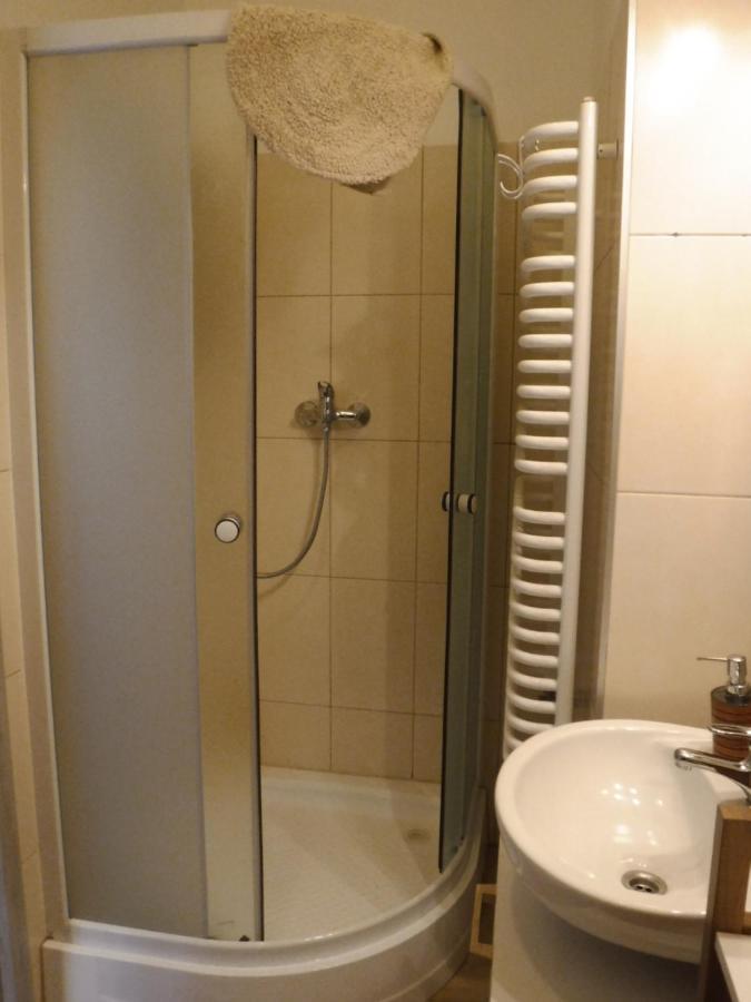 Ayla Flat Lägenhet Kraków Exteriör bild